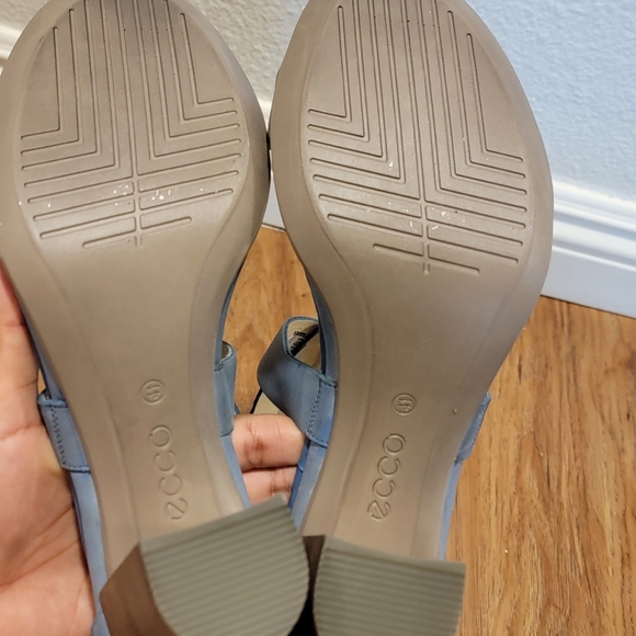 Ecco Leather Brand New - Picture 3 of 3